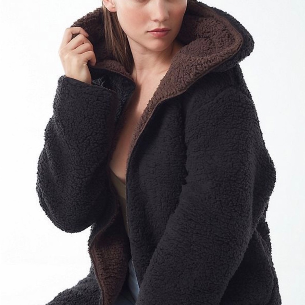 NWOT Urban Outfitters Carmella Teddy Jacket - Picture 2 of 6